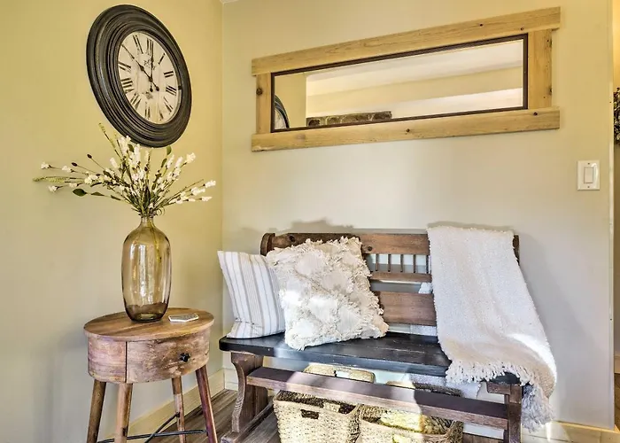 Updated Banner Elk Condo, 1 Mi To Sugar Mountain!